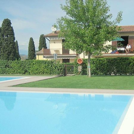 Belvilla By Oyo Enticing Holiday Home With Pool Lazise Esterno foto