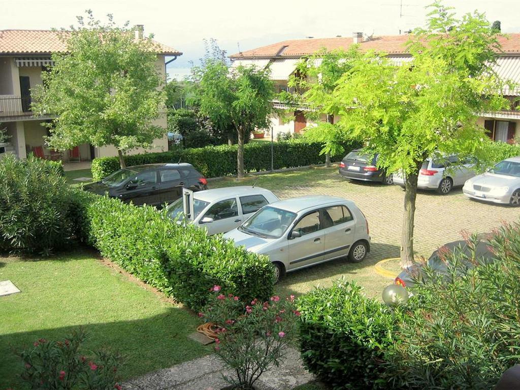 Belvilla By Oyo Enticing Holiday Home With Pool Lazise Esterno foto