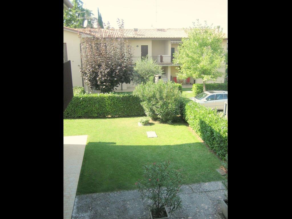 Belvilla By Oyo Enticing Holiday Home With Pool Lazise Esterno foto