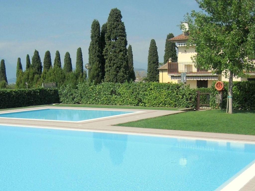 Belvilla By Oyo Enticing Holiday Home With Pool Lazise Esterno foto