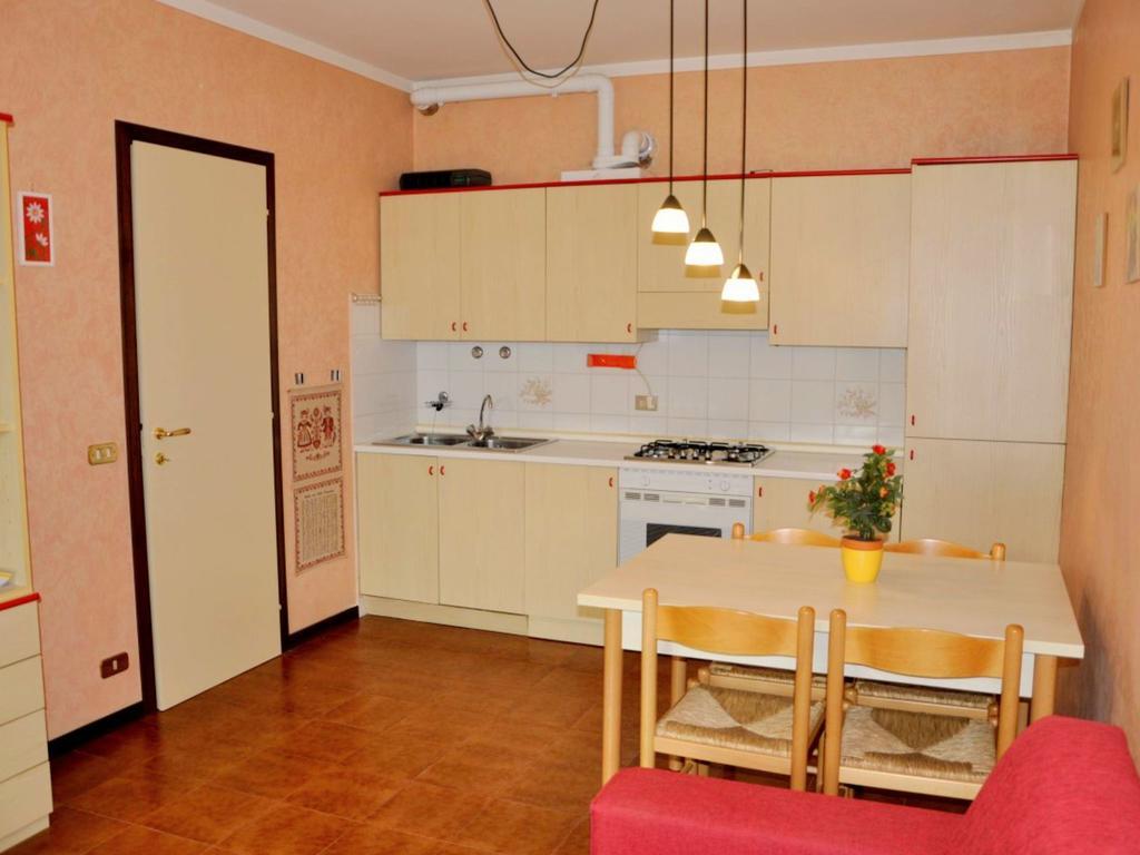 Belvilla By Oyo Enticing Holiday Home With Pool Lazise Esterno foto